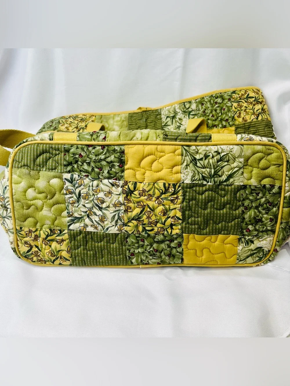 Donna Sharp Quilted Botanical large